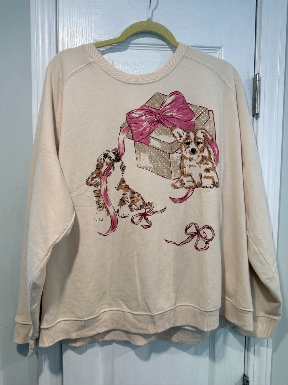 NWOT Maeve Anthropologie Size 1X Dog Gift Bow Graphic Sweatshirt Beige Gold